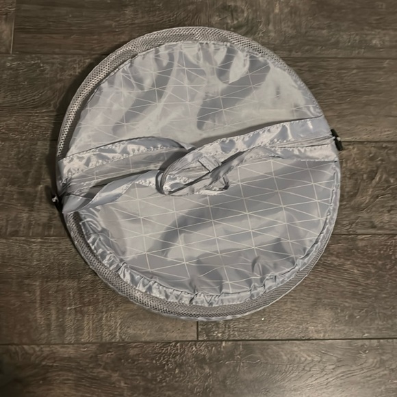 2 for $10!!!Foldable Laundry basket - Picture 4 of 5